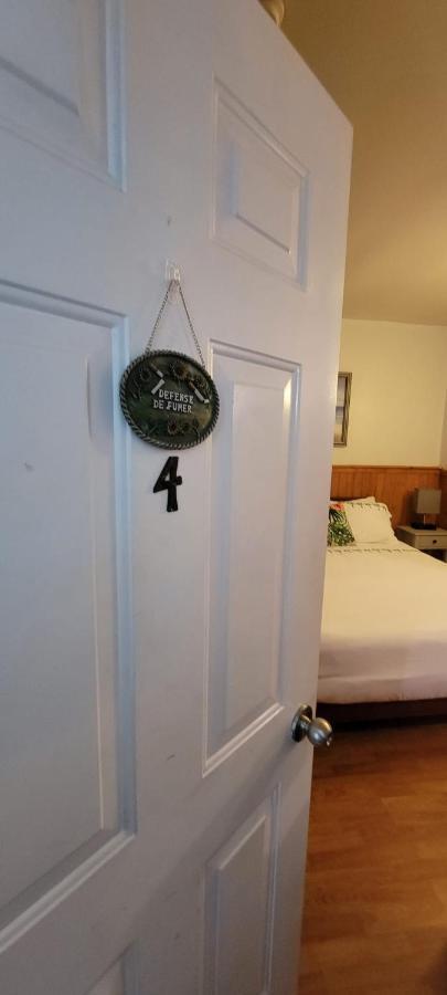 Hotel Fleurs Karaibes Saint-Alexandre-de-Kamouraska Eksteriør bilde