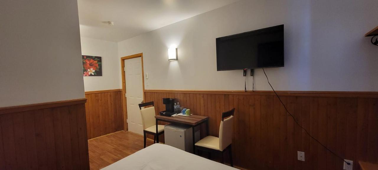 Hotel Fleurs Karaibes Saint-Alexandre-de-Kamouraska Eksteriør bilde