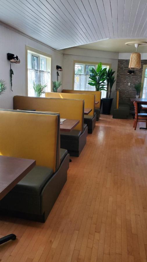 Hotel Fleurs Karaibes Saint-Alexandre-de-Kamouraska Eksteriør bilde
