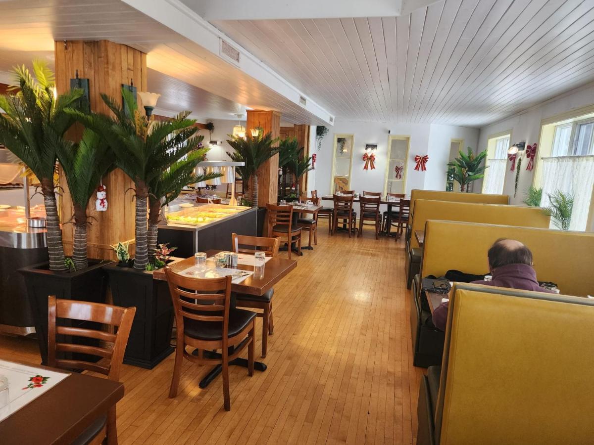 Hotel Fleurs Karaibes Saint-Alexandre-de-Kamouraska Eksteriør bilde